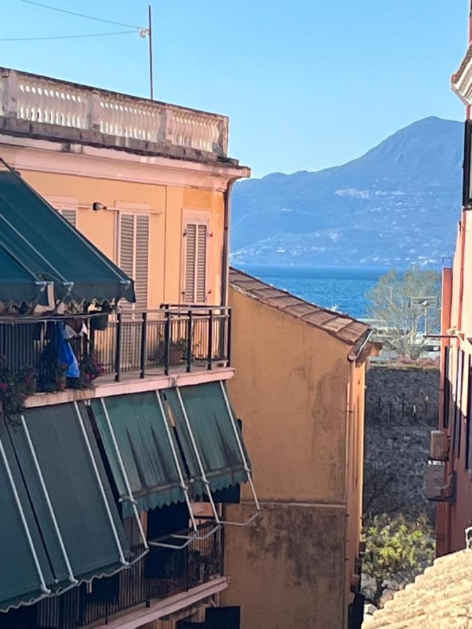 Corfu Town Central Apartment Екстер'єр фото